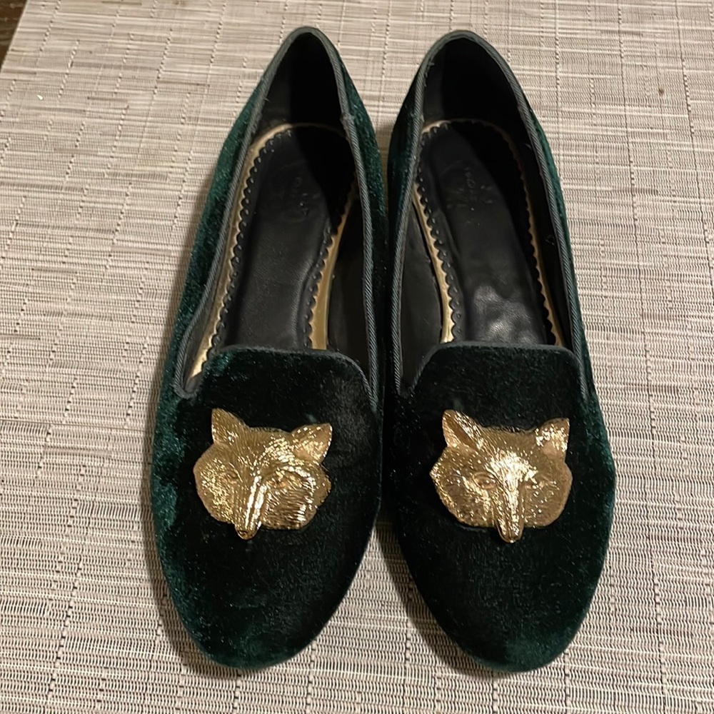 C. Wonder Green Velvet Fox Head Smoking Slipper